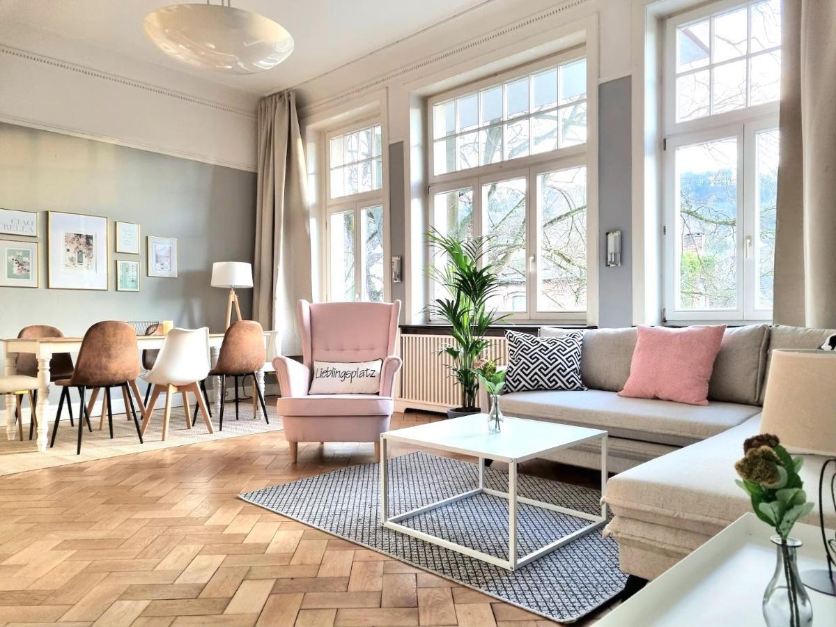 Charysma - Jugendstil Trifft Moderne, Schlafzimmer Mit Smart-Tv, Tischfussball, Darts, Parkplatz 哈默尔恩 外观 照片