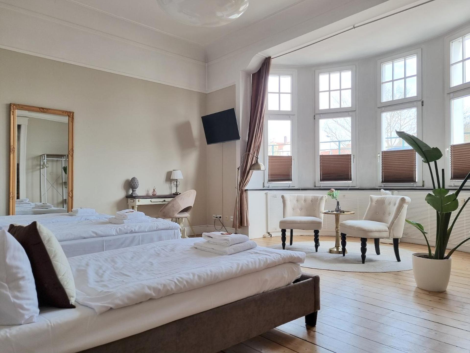 Charysma - Jugendstil Trifft Moderne, Schlafzimmer Mit Smart-Tv, Tischfussball, Darts, Parkplatz 哈默尔恩 外观 照片