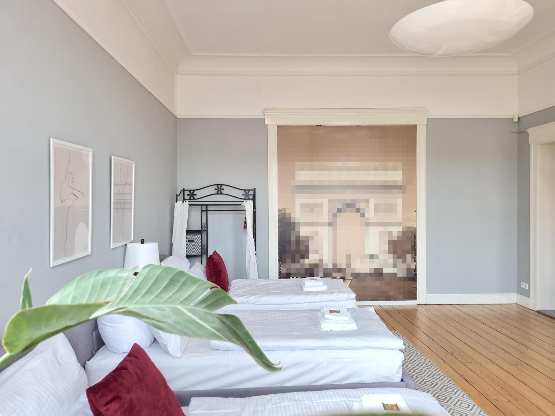 Charysma - Jugendstil Trifft Moderne, Schlafzimmer Mit Smart-Tv, Tischfussball, Darts, Parkplatz 哈默尔恩 外观 照片