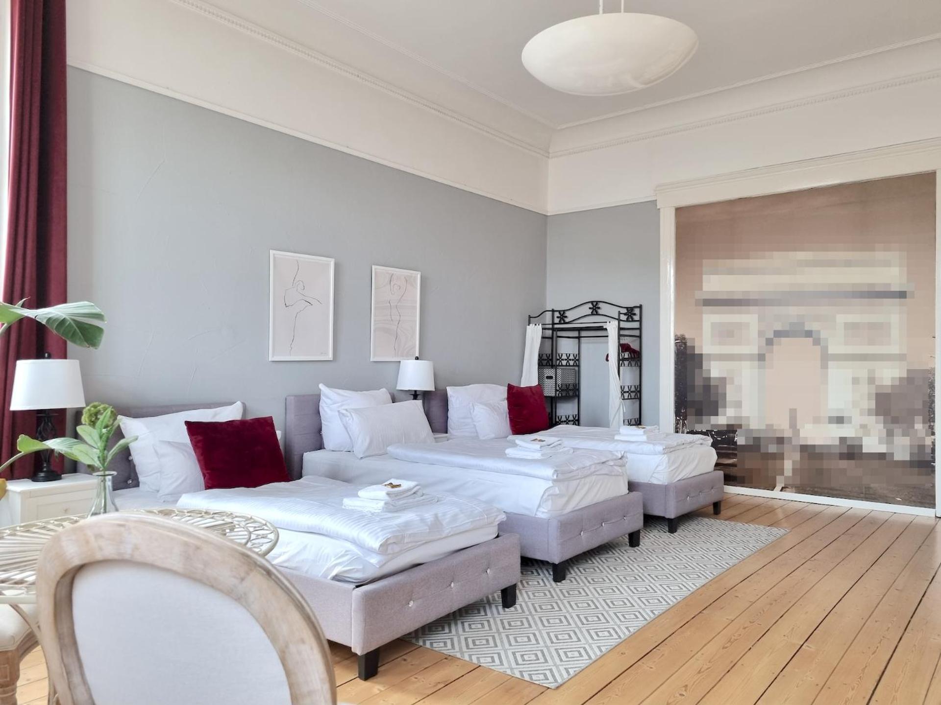 Charysma - Jugendstil Trifft Moderne, Schlafzimmer Mit Smart-Tv, Tischfussball, Darts, Parkplatz 哈默尔恩 外观 照片